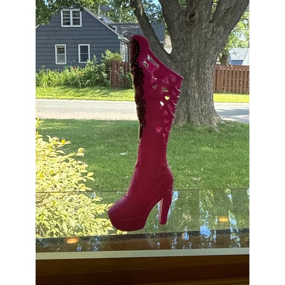 Monster High Doll G3 Skulltimate Secrets 4 Monster Mysteries Draculaura Boot (1) - Picture 2 of 5